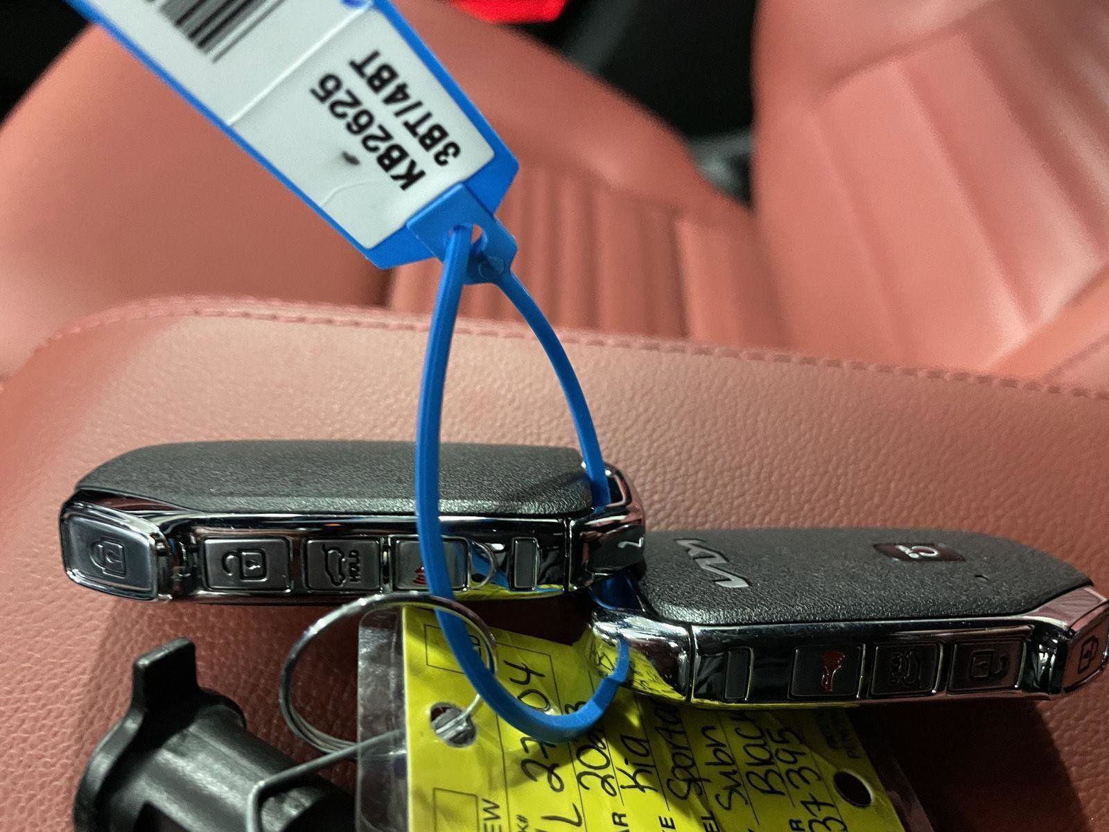 Used 2023 Kia Sportage SX image 33