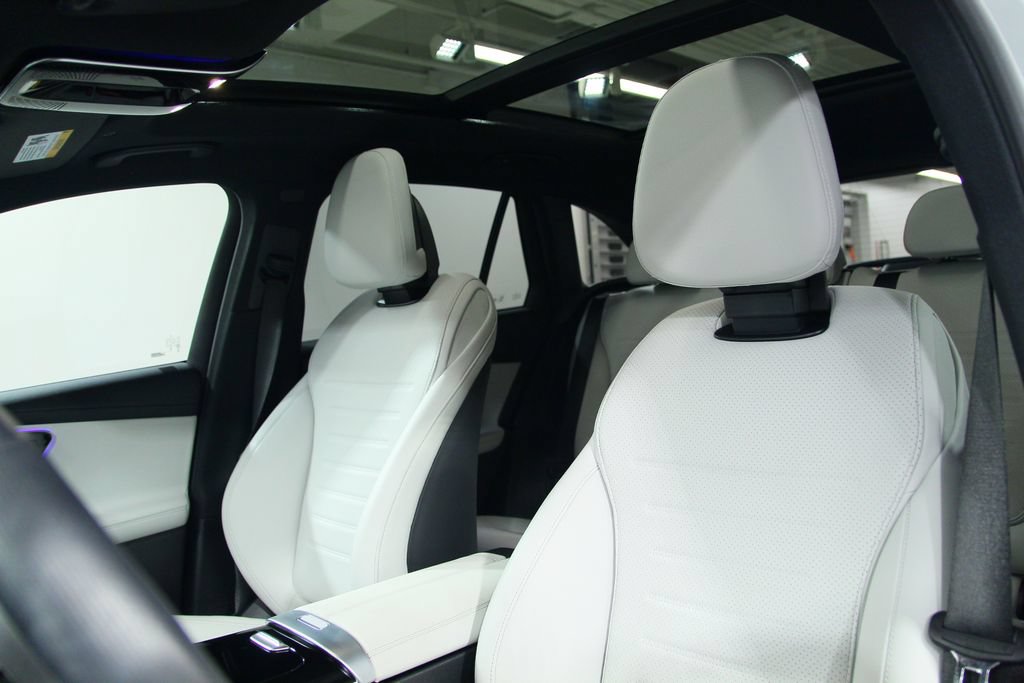 Used 2026 Mercedes-Benz GLC 300 4MATIC image 7