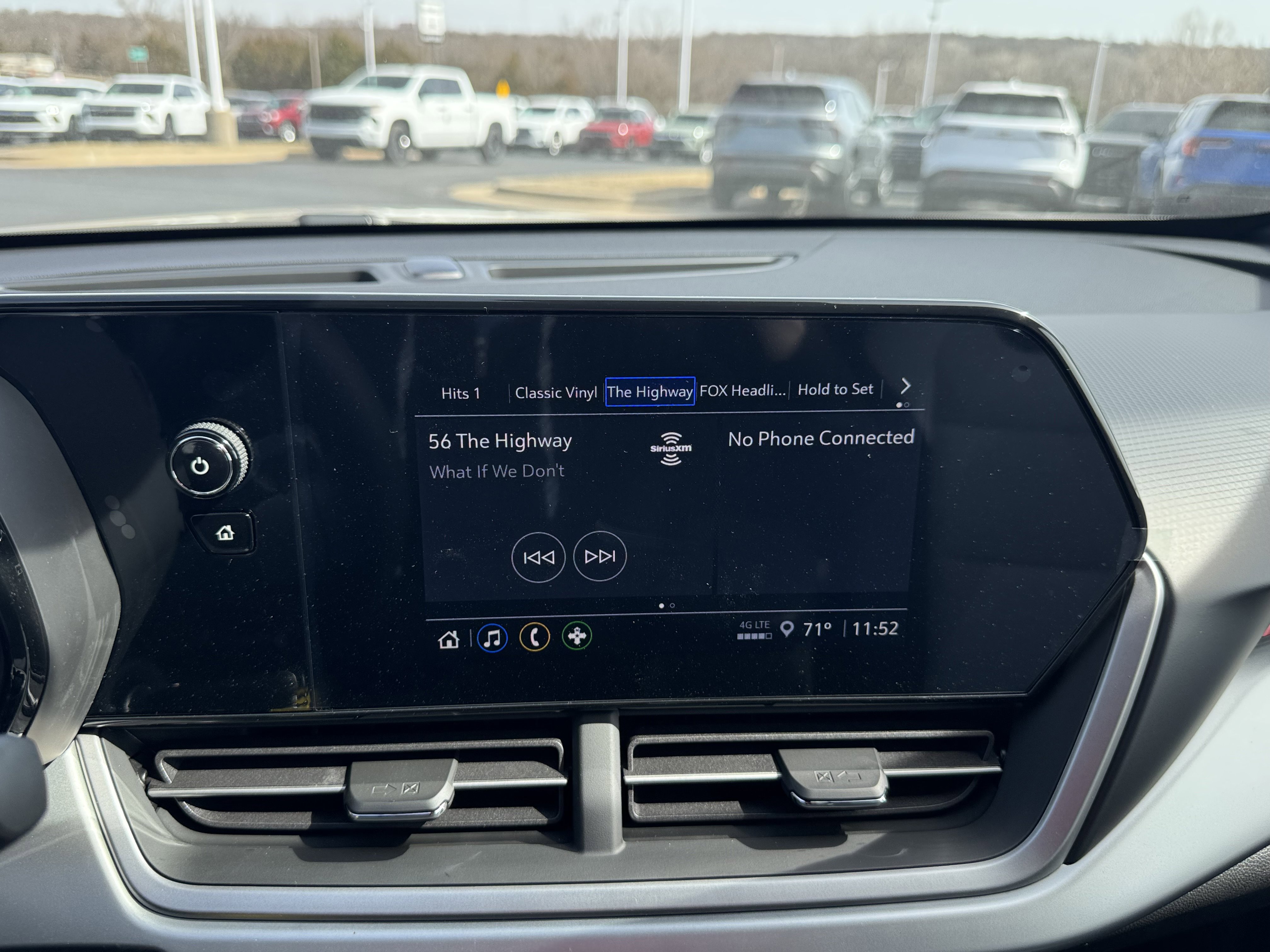 New 2026 Chevrolet Trax RS image 17