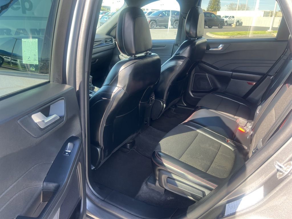 Used 2024 Ford Escape ST-Line image 28
