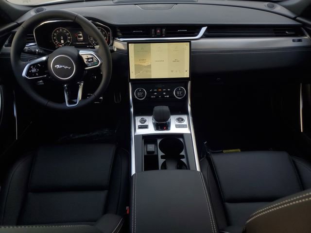 New 2024 Jaguar XF R-Dynamic SE image 15