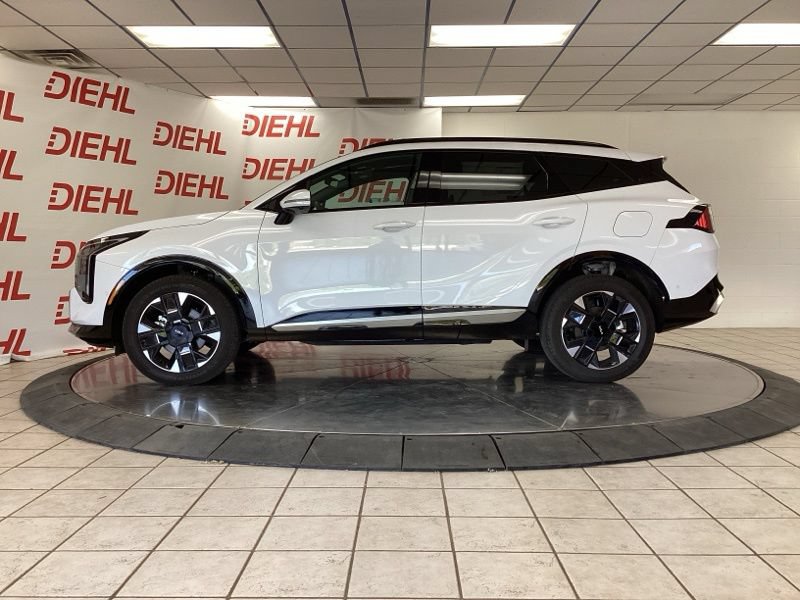 Certified 2026 Kia Sportage SX AWD/4WD image 4