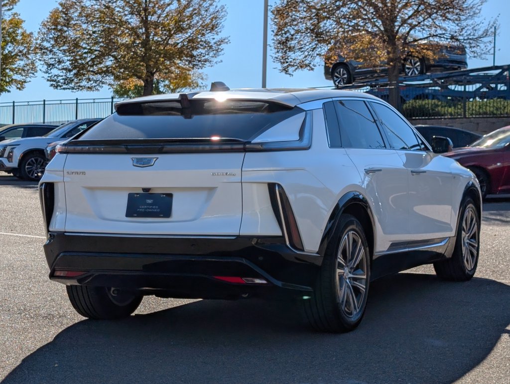 Certified 2024 Cadillac Lyriq Luxury w/ LPO, Floor Liner Package AWD/4WD image 5