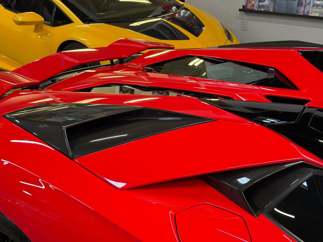 Used 2019 Lamborghini Aventador S AWD/4WD image 23
