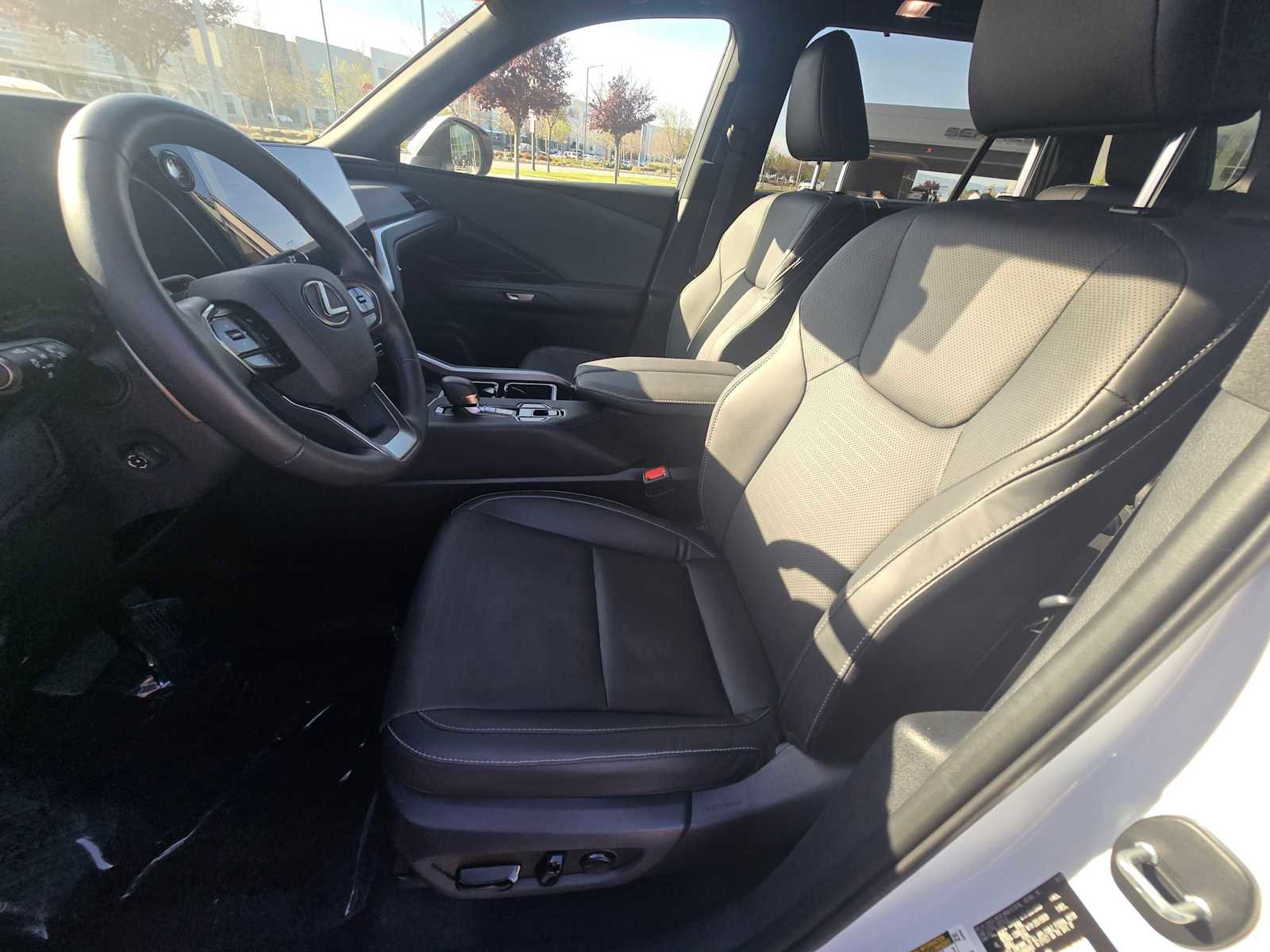 Used 2025 Lexus TX 350 FWD w/ Convenience Package image 25