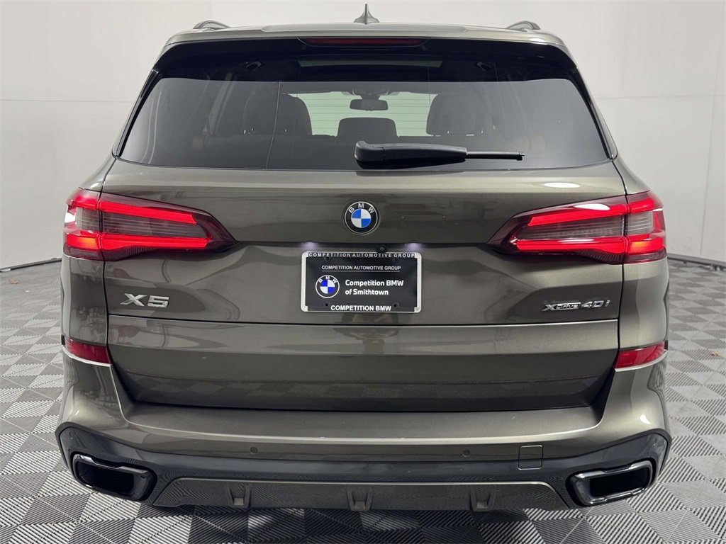 Used 2022 BMW X5 xDrive40i w/ M Sport Package image 9