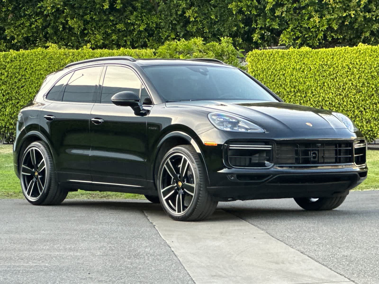 Used 2023 Porsche Cayenne Turbo S AWD/4WD image 10