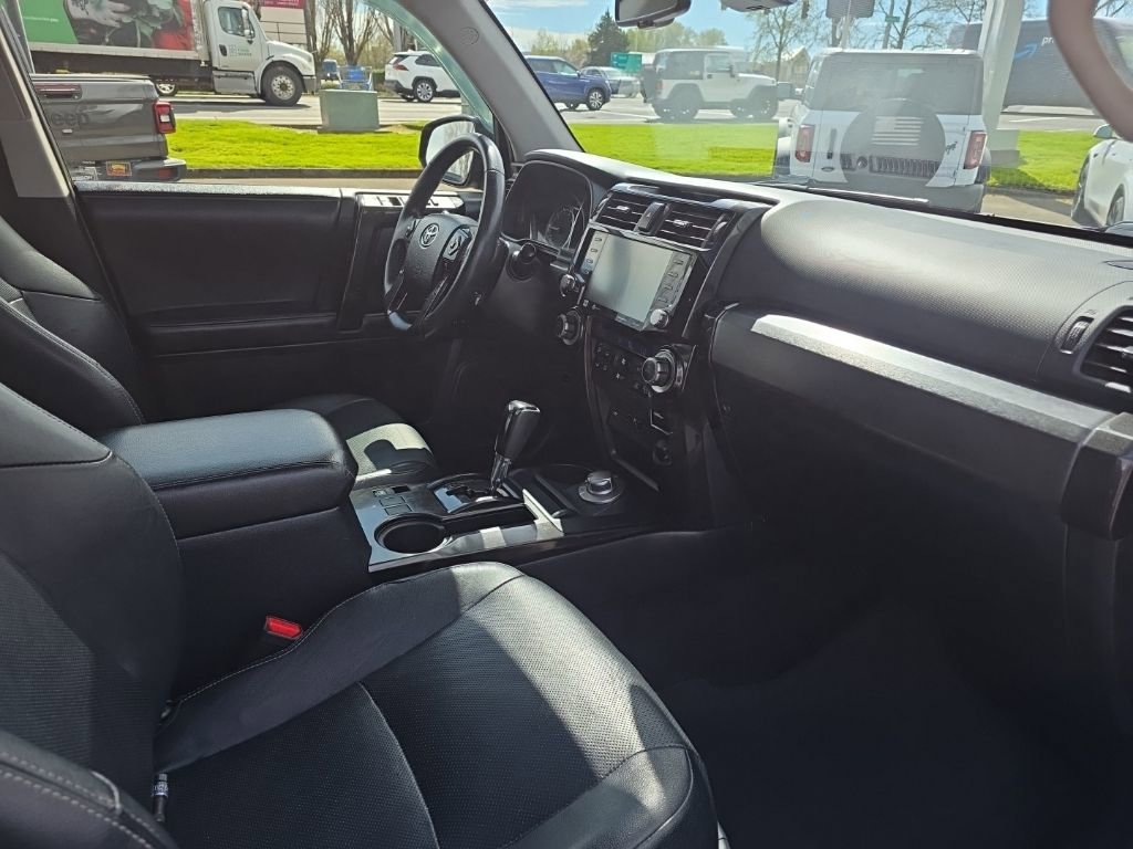 Used 2020 Toyota 4Runner Nightshade AWD/4WD image 10