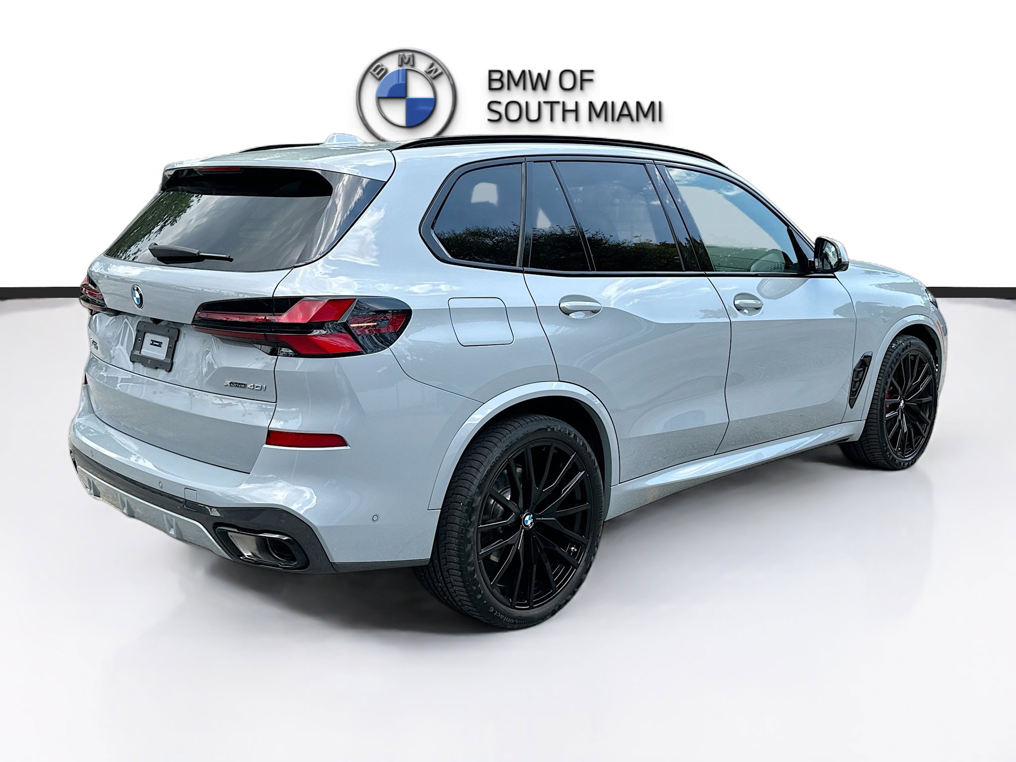Certified 2024 BMW X5 xDrive40i w/ M Sport Package AWD/4WD image 7
