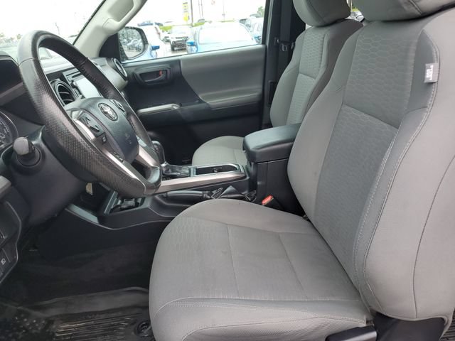 Used 2019 Toyota Tacoma SR5 w/ SR5 Appearance Package (SM) AWD/4WD image 22