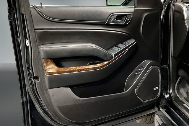 Used 2017 Chevrolet Suburban LT image 21