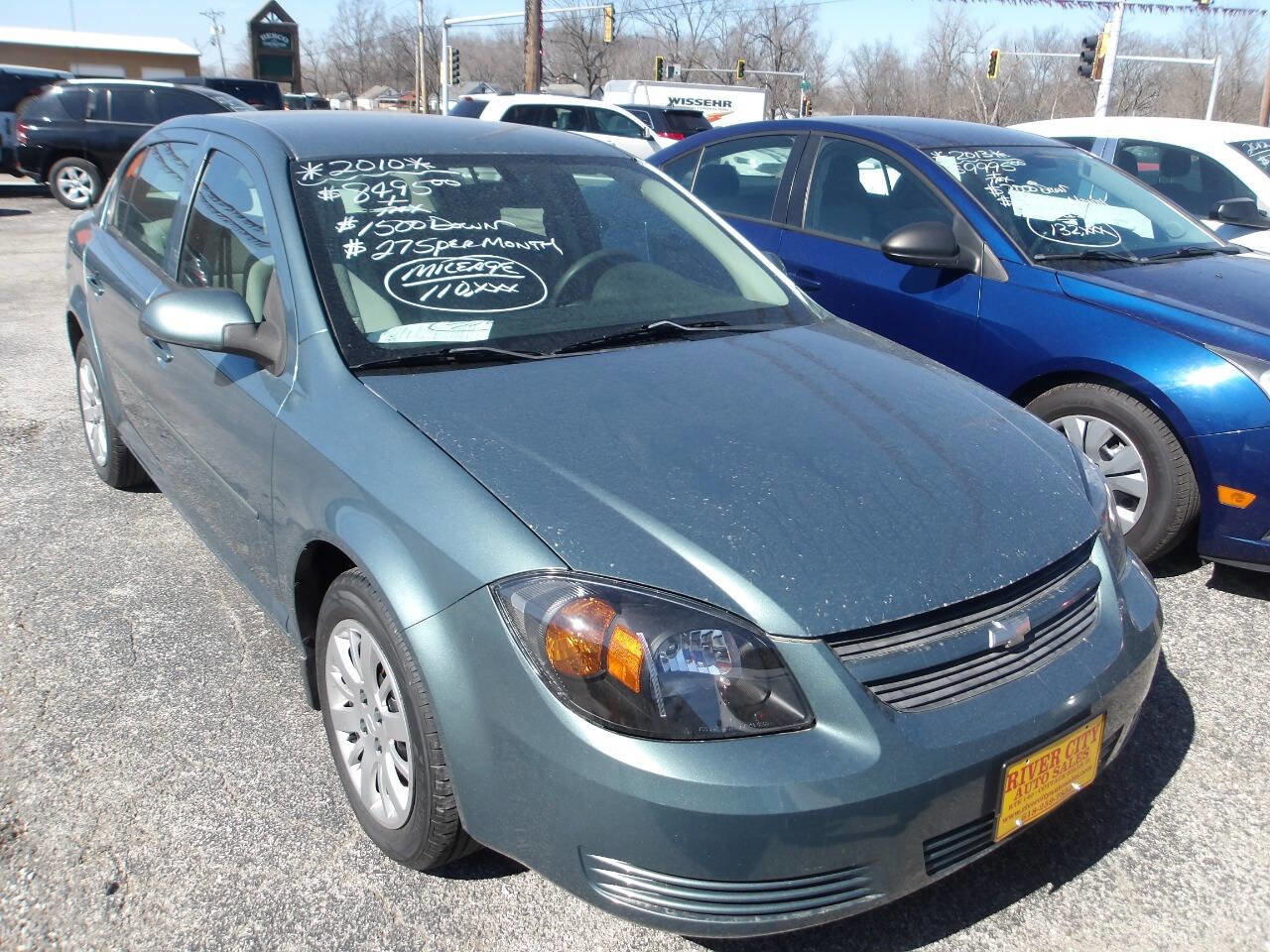 Used 2010 Chevrolet Cobalt LT image 2