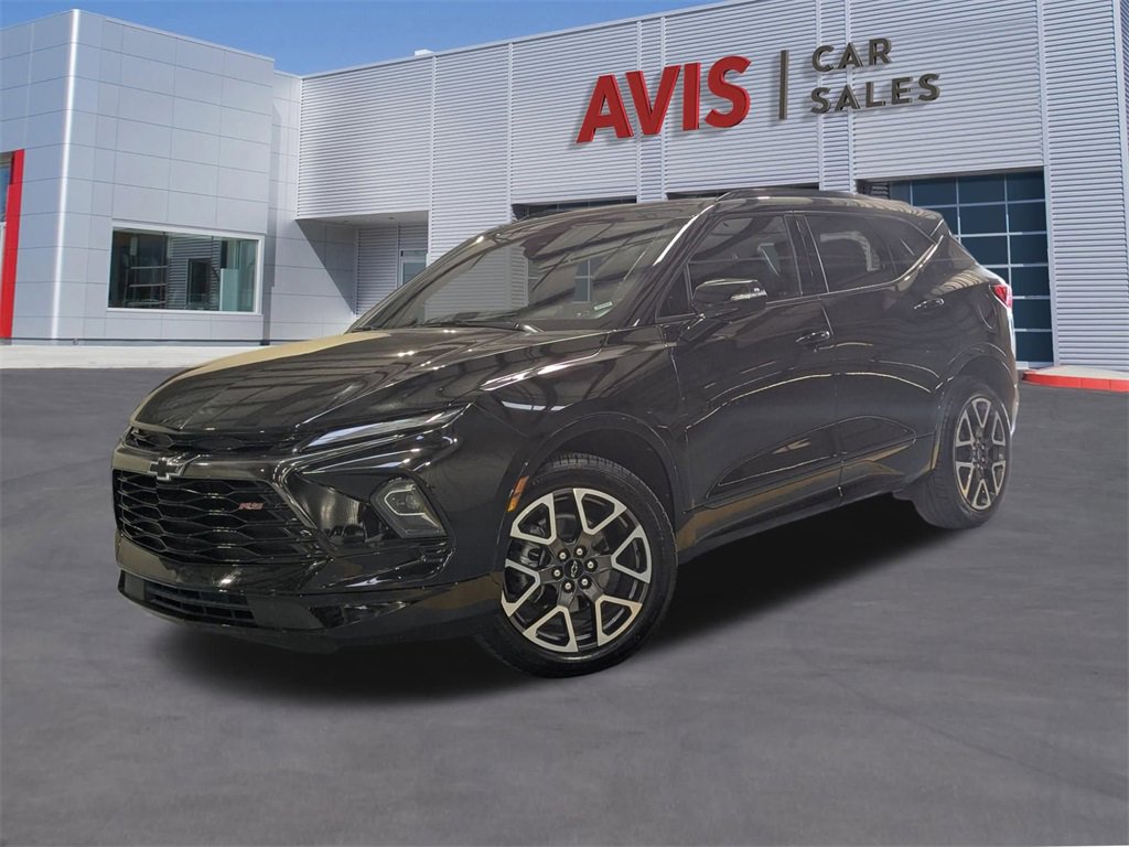 Used 2025 Chevrolet Blazer RS image 1