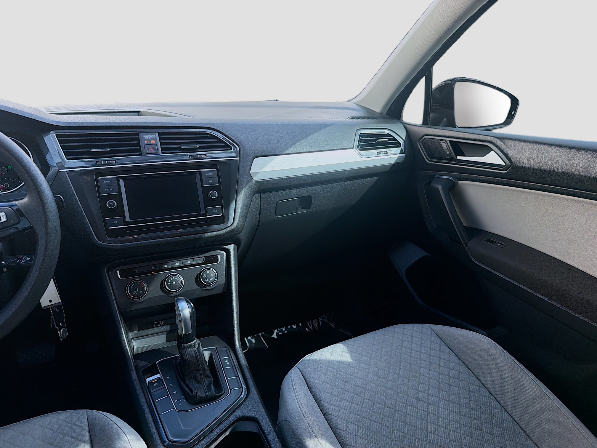 Used 2019 Volkswagen Tiguan S w/ Driver Assistance Package FWD image 21