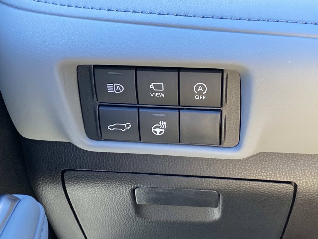 New 2026 Toyota Highlander Platinum AWD/4WD image 17