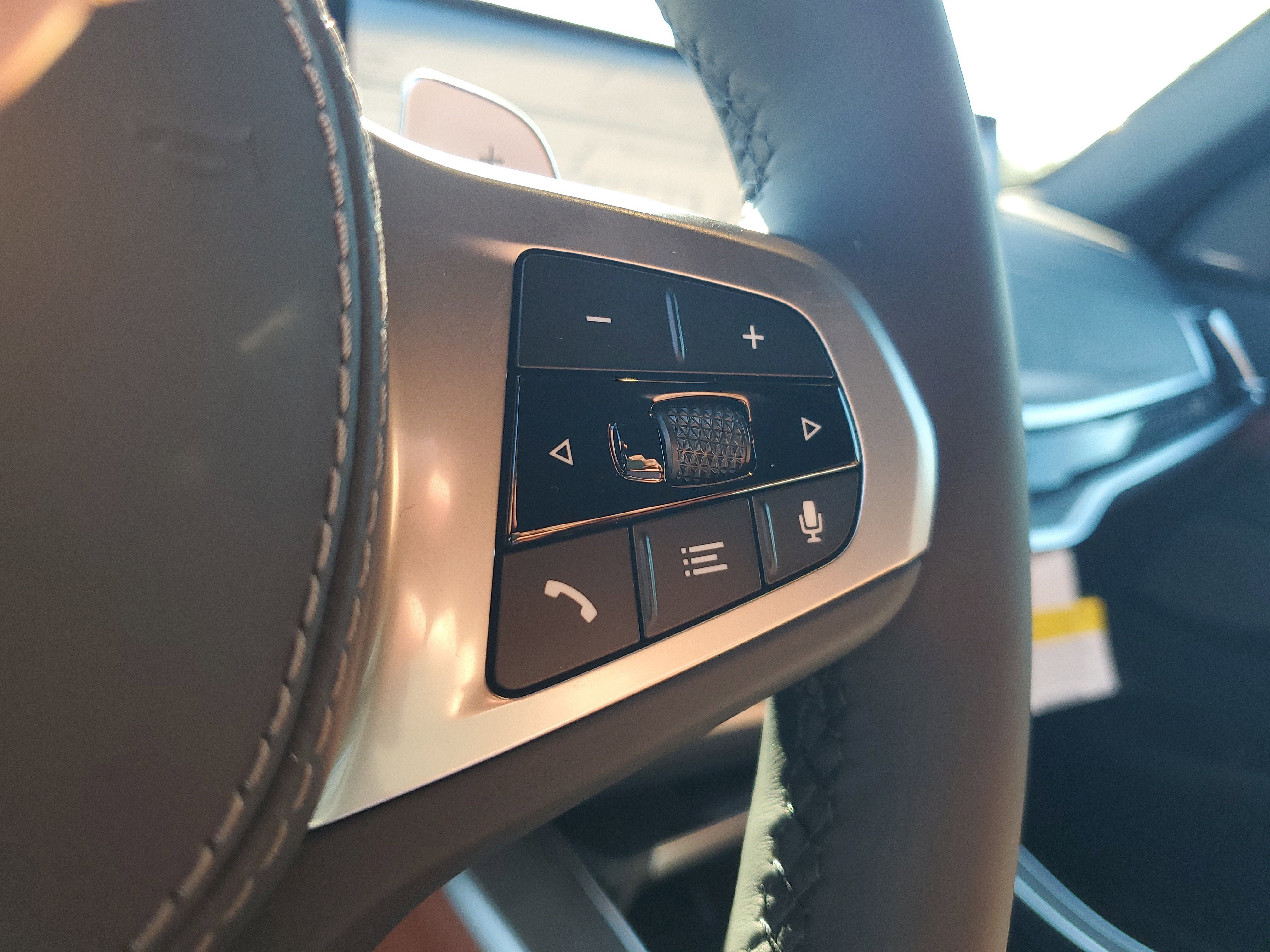 New 2026 BMW X5 xDrive40i w/ M Sport Package image 32