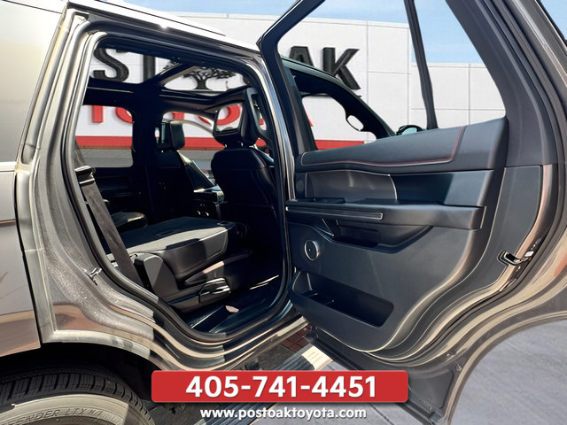 Used 2019 Ford Expedition Limited w/ Equipment Group 303A AWD/4WD image 23