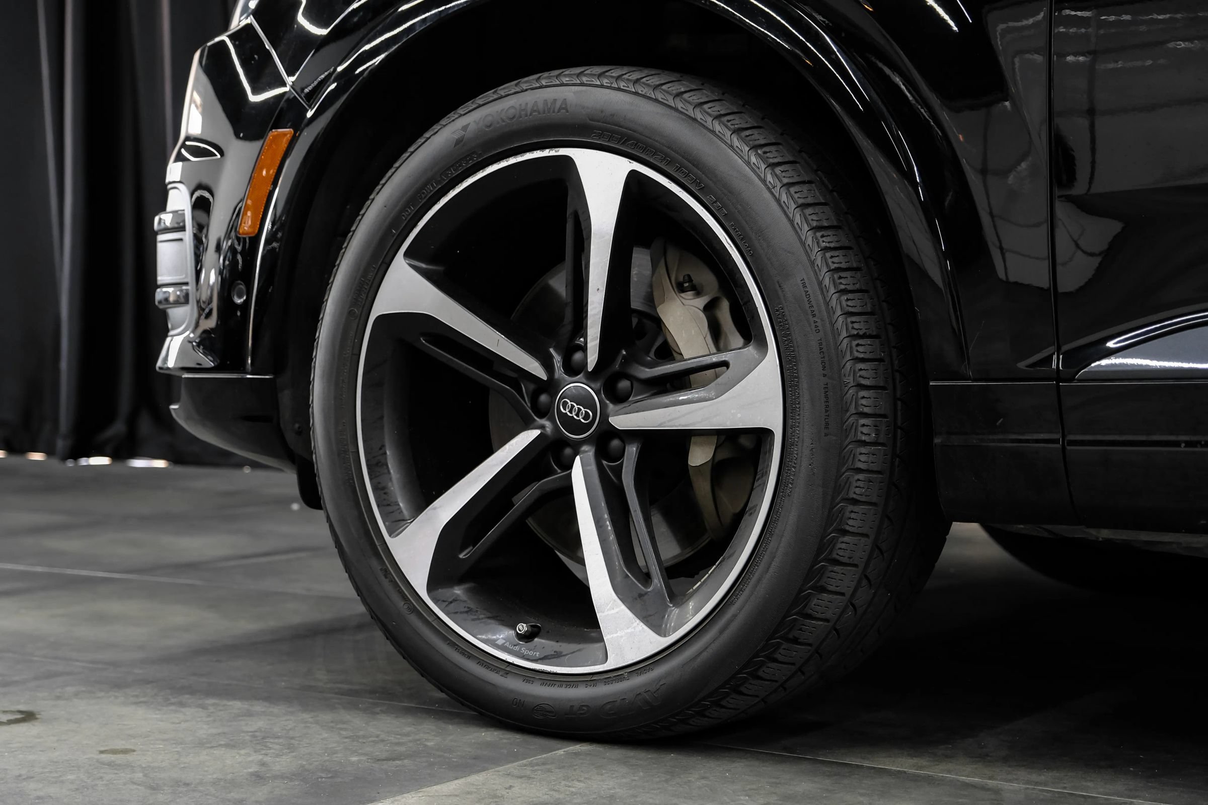 Used 2019 Audi Q7 3.0T Prestige w/ Prestige Package AWD/4WD image 77