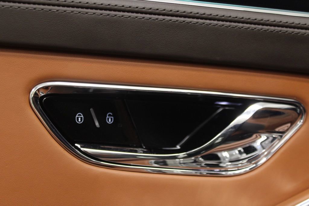 Used 2020 Bentley Continental GT image 19