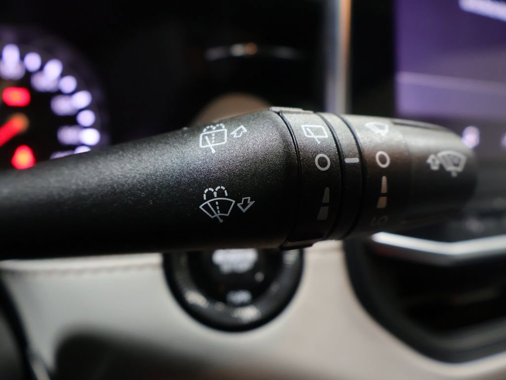 Used 2023 Jeep Compass Limited AWD/4WD image 40