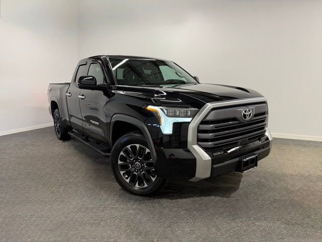 Used 2023 Toyota Tundra Limited image 3