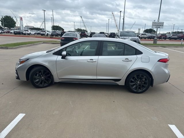 Used 2025 Toyota Corolla SE image 6