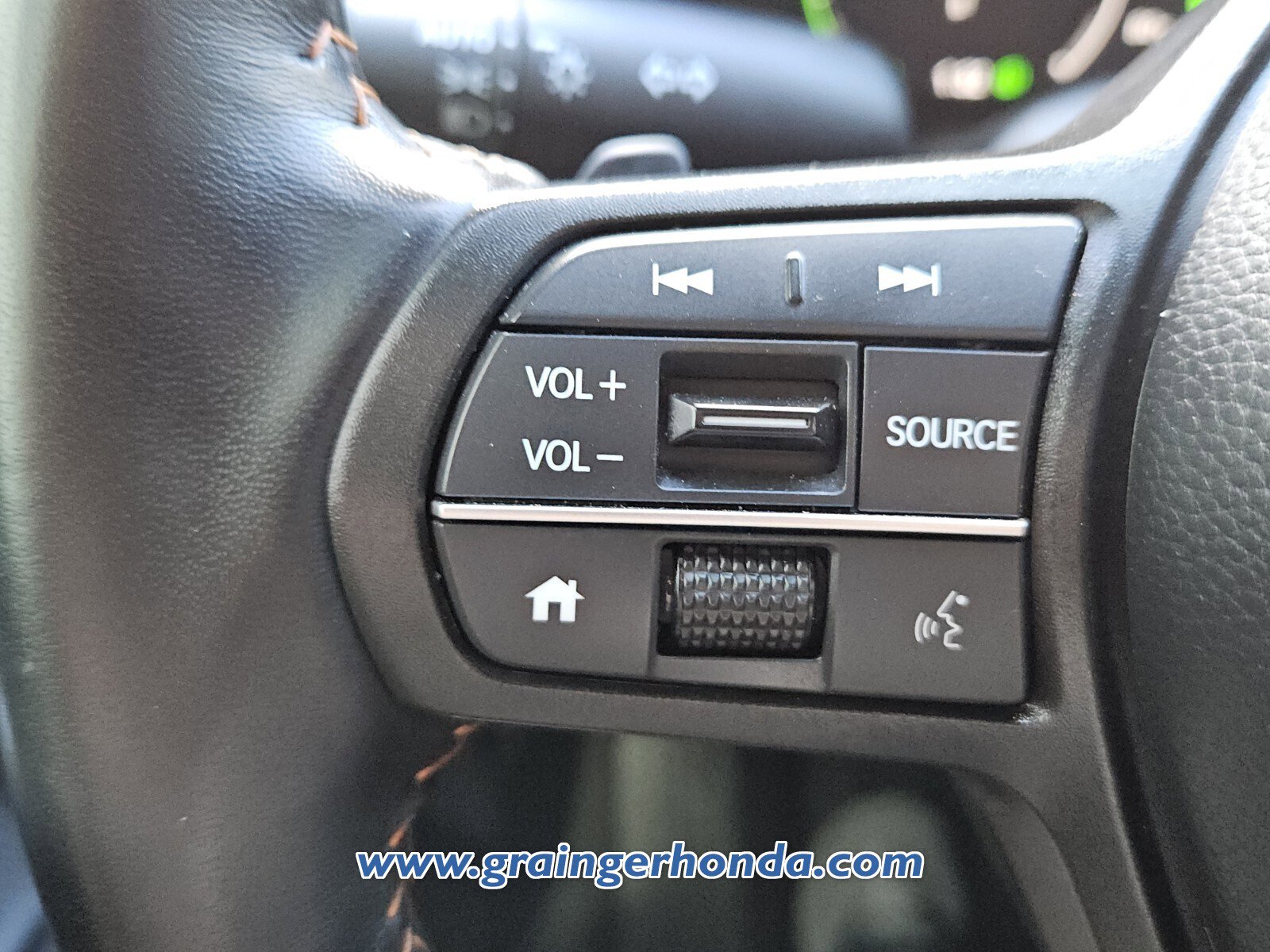 Certified 2025 Honda CR-V Sport image 19