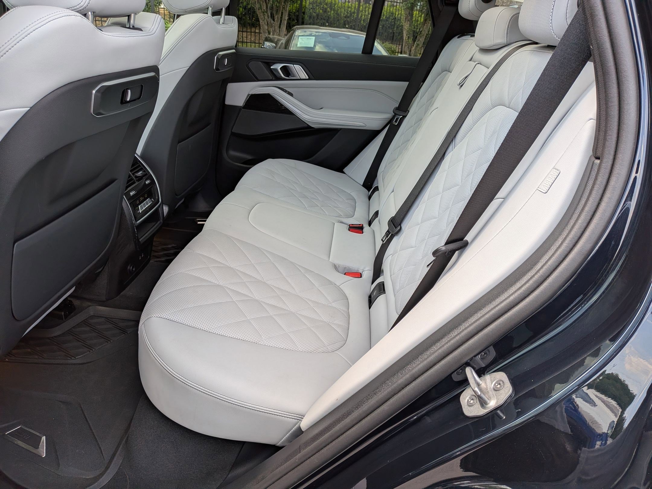 Certified 2025 BMW X5 xDrive40i w/ M Sport Package AWD/4WD image 31