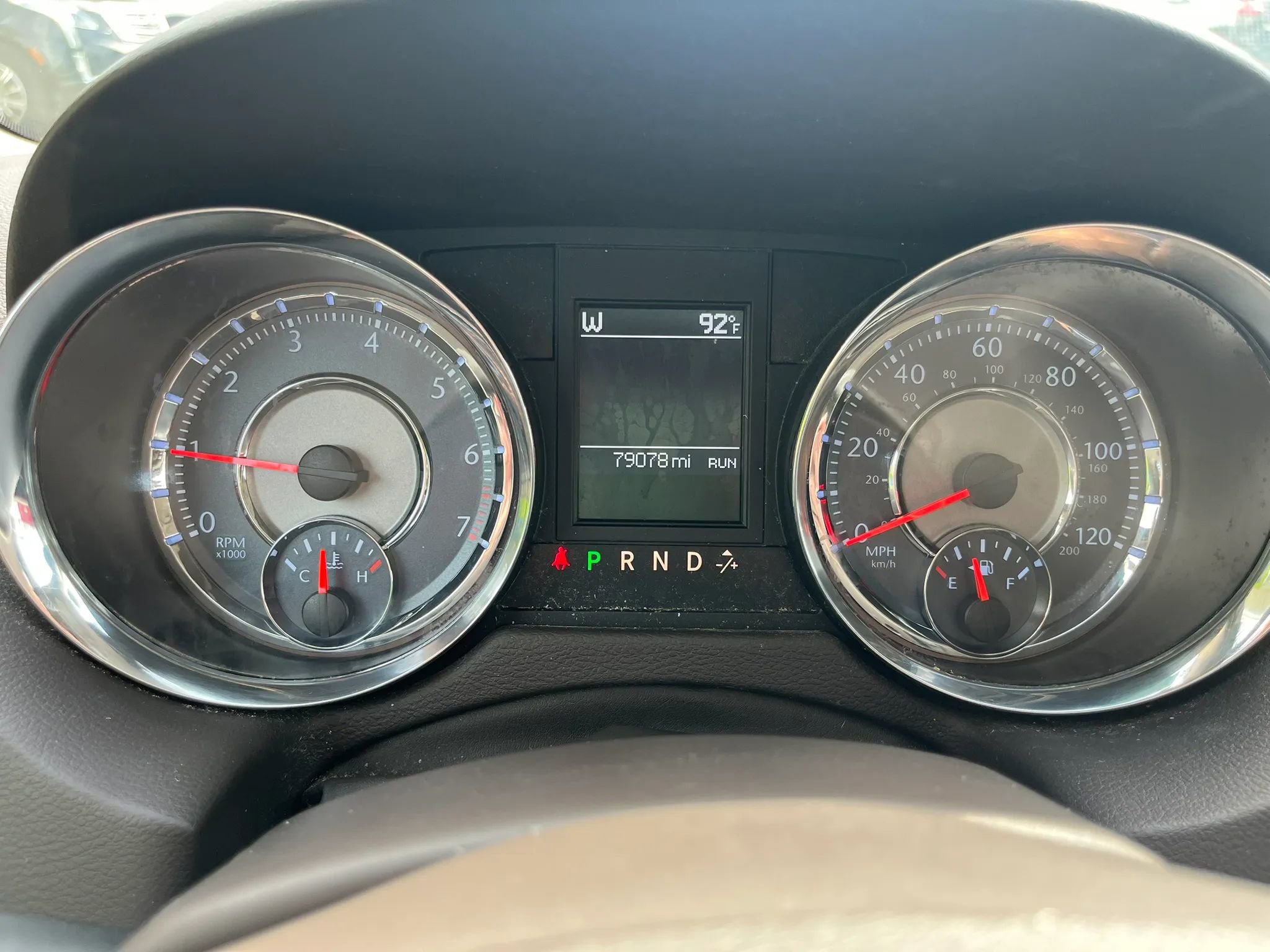 Used 2015 Chrysler Town & Country Touring-L w/ Driver Convenience Group FWD image 18