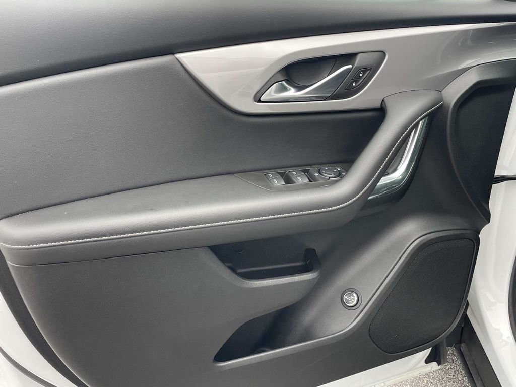 Used 2023 Chevrolet Blazer LT image 15