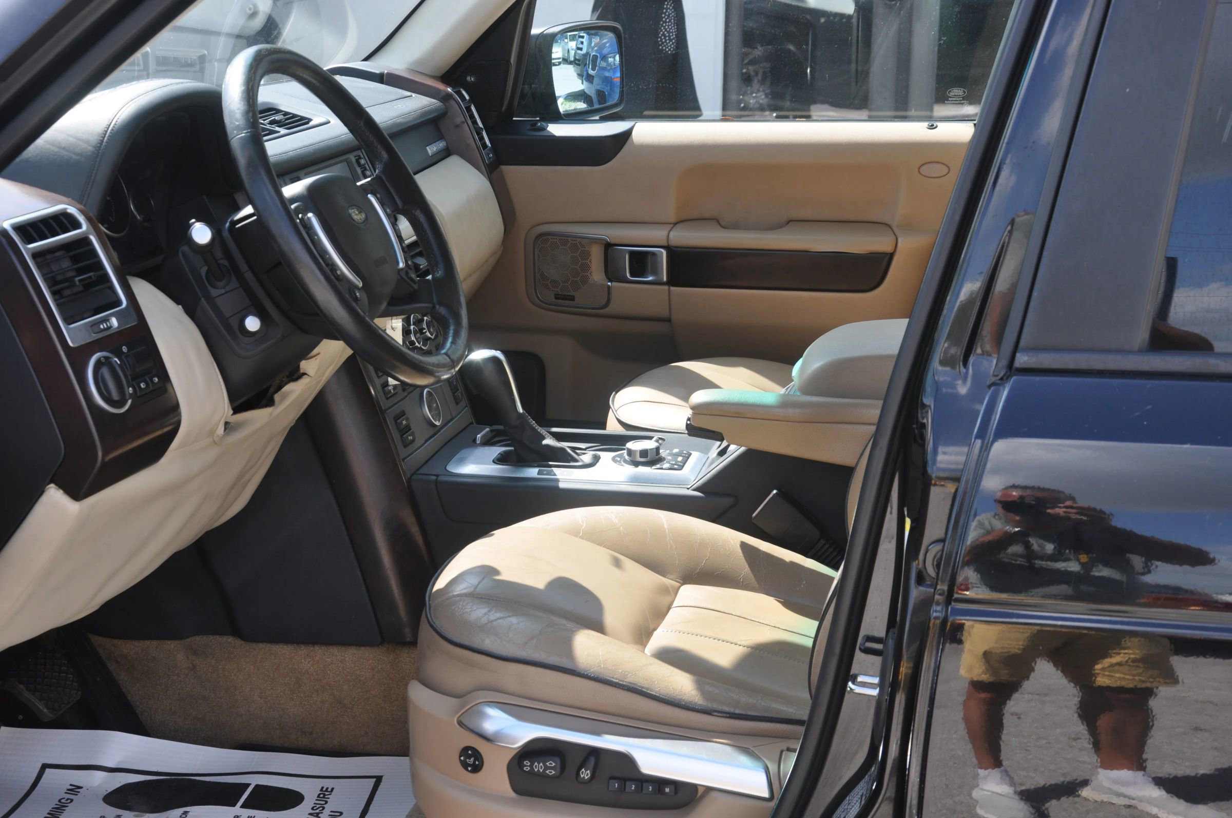 Used 2008 Land Rover Range Rover HSE image 11