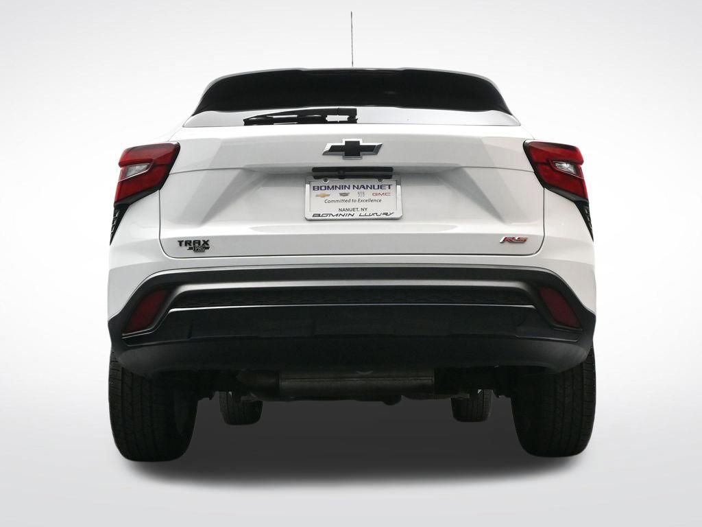 Used 2024 Chevrolet Trax RS image 27