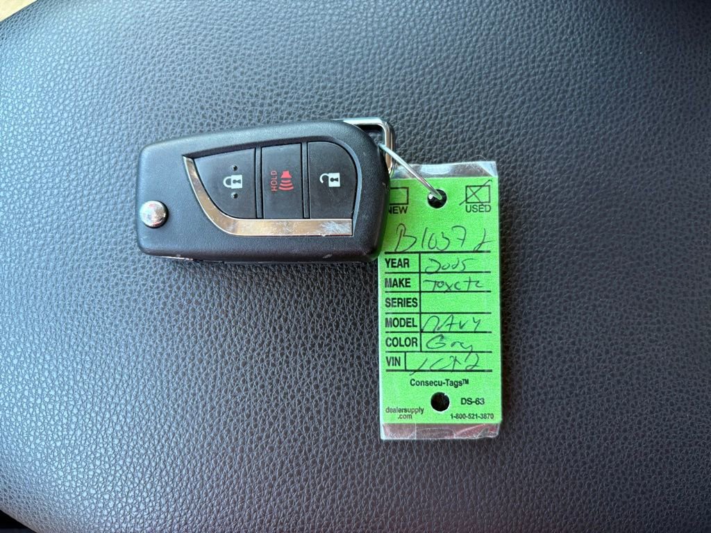 Certified 2025 Toyota RAV4 LE AWD/4WD image 29