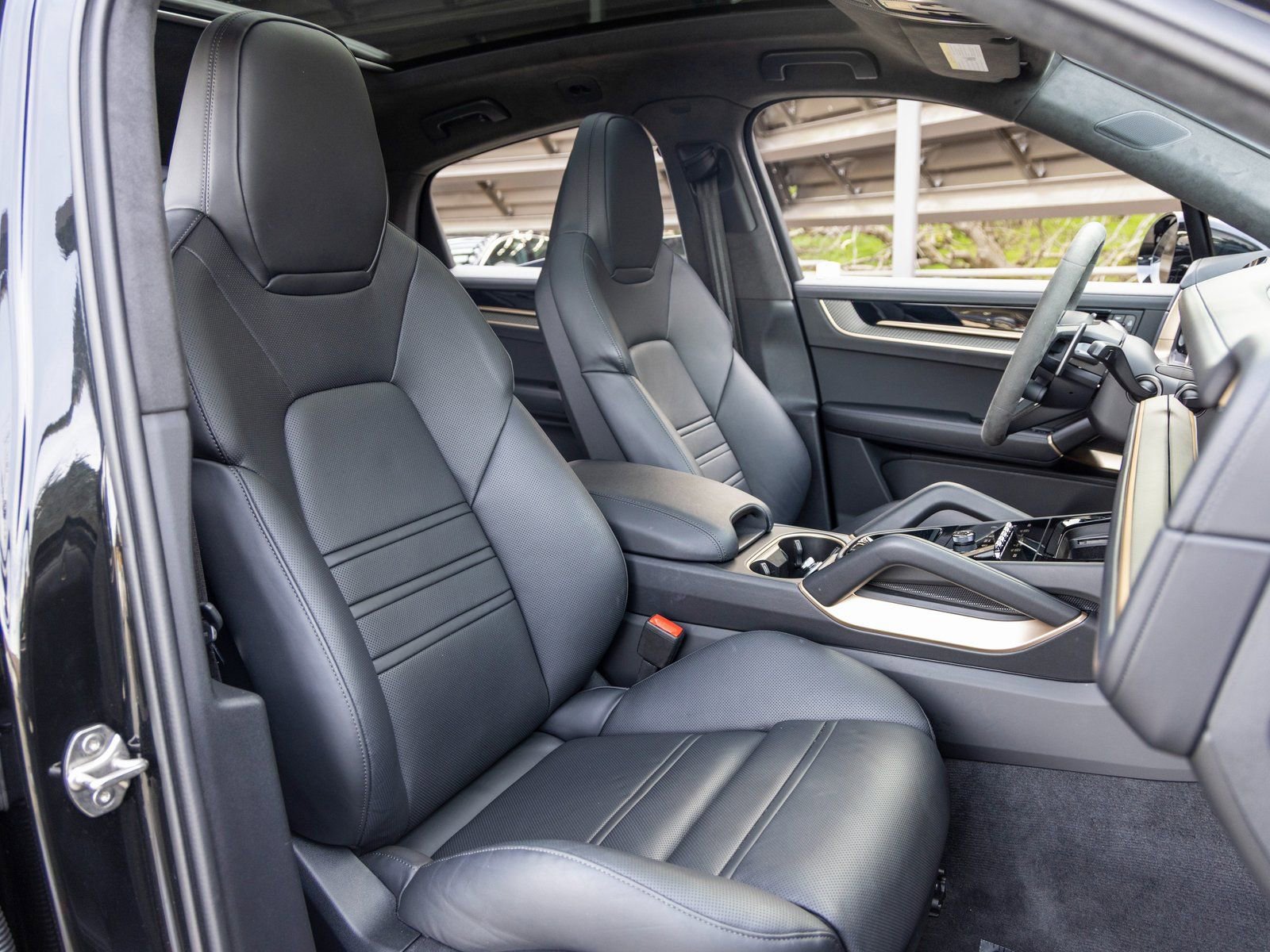 Certified 2025 Porsche Cayenne GTS image 61