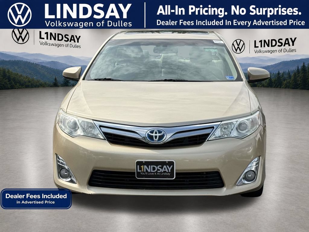 Used 2012 Toyota Camry XLE w/ Leather Pkg FWD image 3