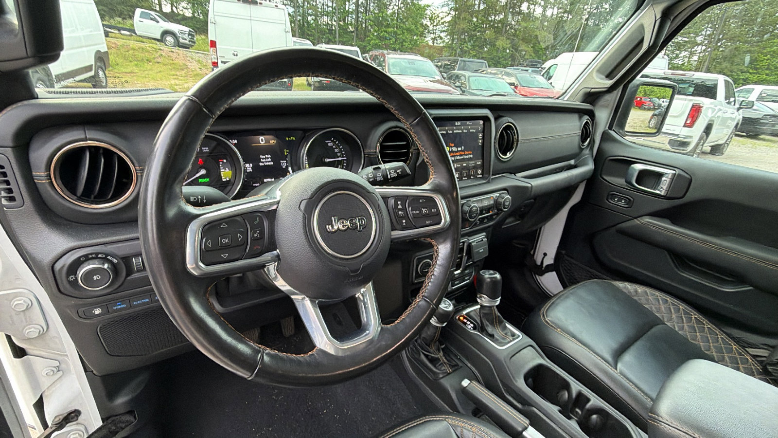 Used 2021 Jeep Wrangler Unlimited Sahara AWD/4WD image 24