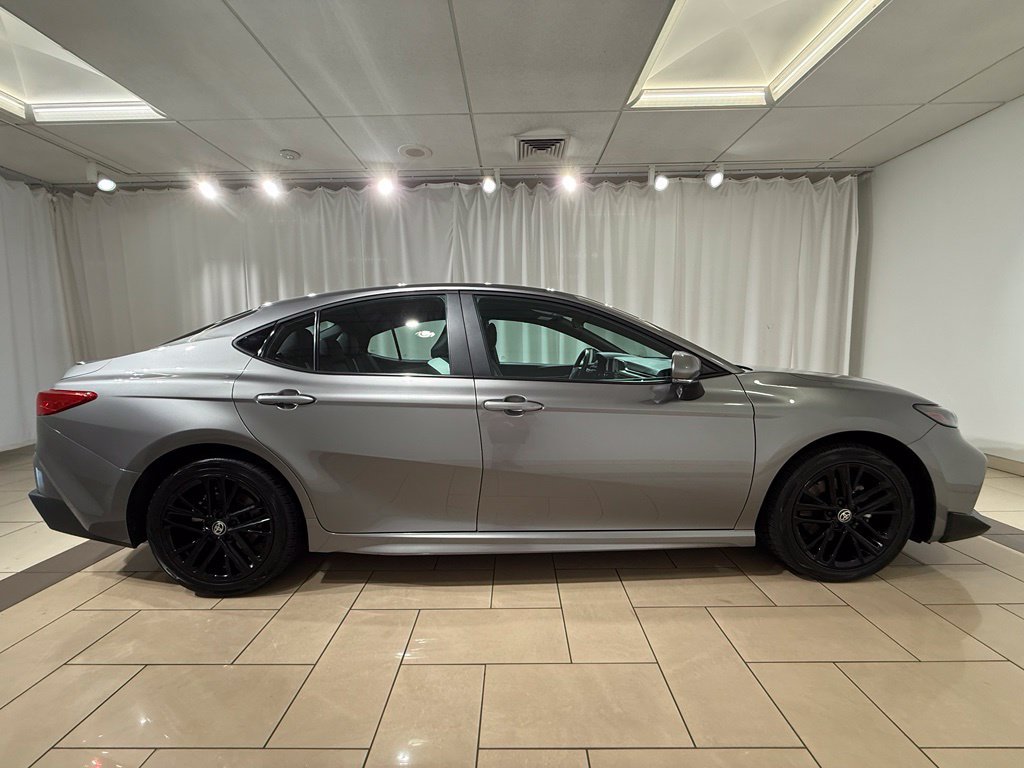 Used 2025 Toyota Camry SE w/ Convenience Package AWD/4WD image 6