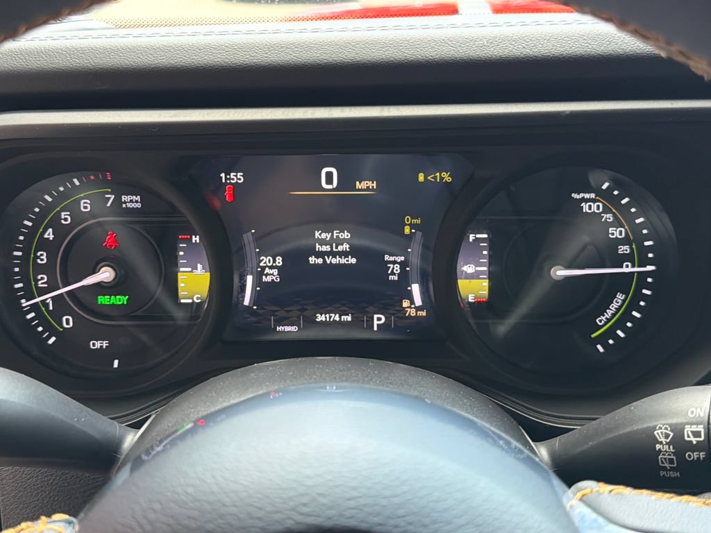 Used 2024 Jeep Wrangler Unlimited Sahara w/ Technology Group AWD/4WD image 21