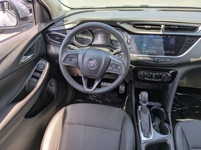 Used 2023 Buick Encore GX Select w/ Sport Touring Package FWD image 17