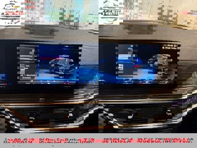 Used 2024 BMW X7 xDrive40i w/ Climate Comfort Package image 19