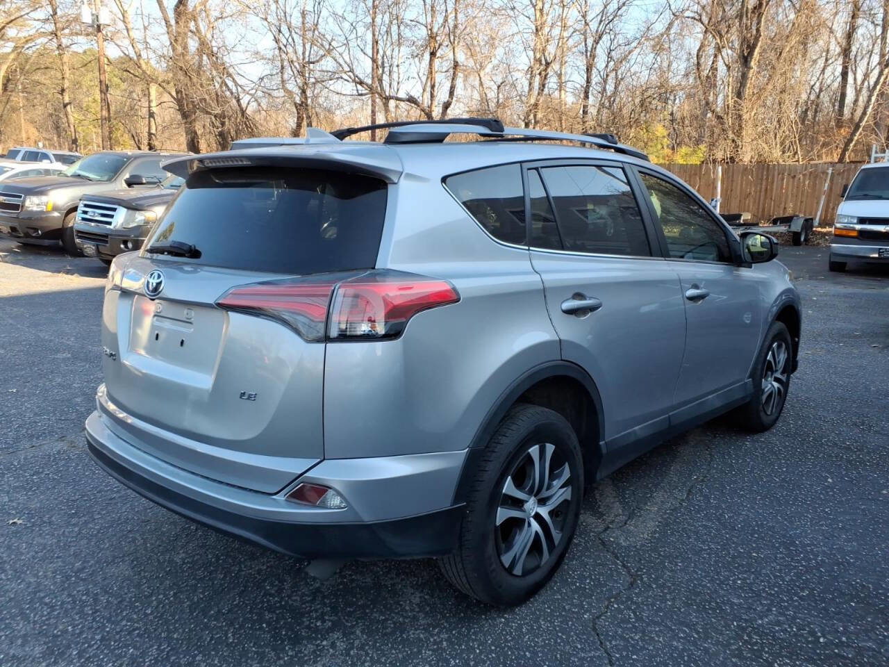 Used 2017 Toyota RAV4 LE image 3