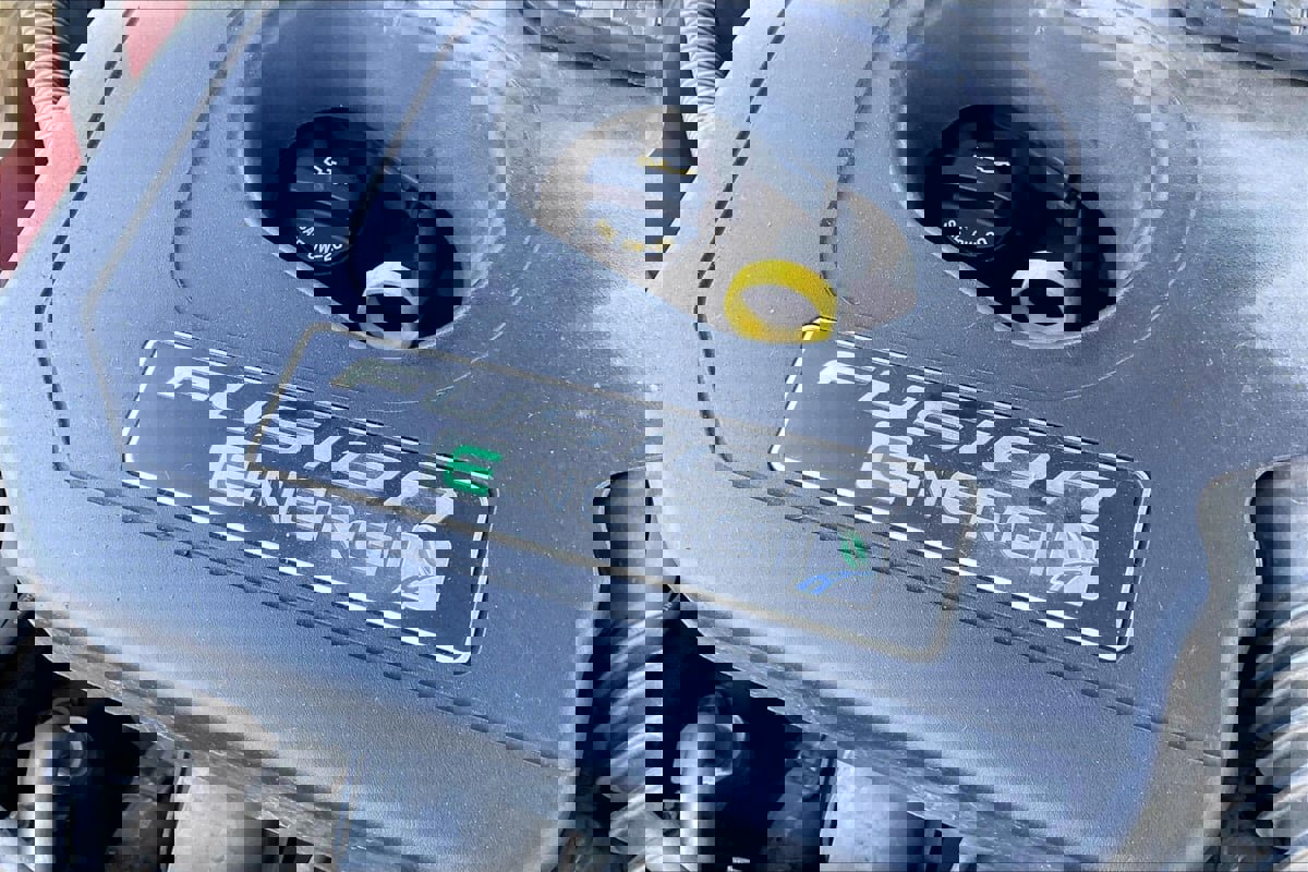 Used 2017 Ford Fusion Energi Titanium FWD image 33