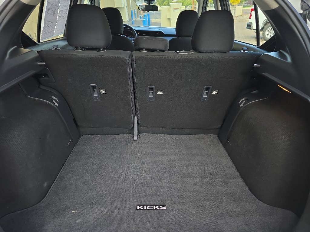 Used 2024 Nissan Kicks SV image 28