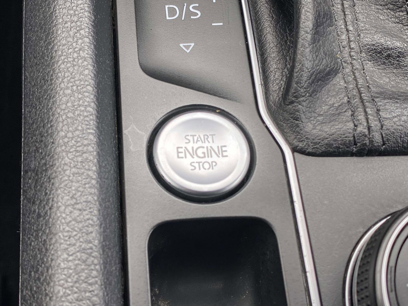 Used 2018 Volkswagen Atlas SE AWD/4WD image 31