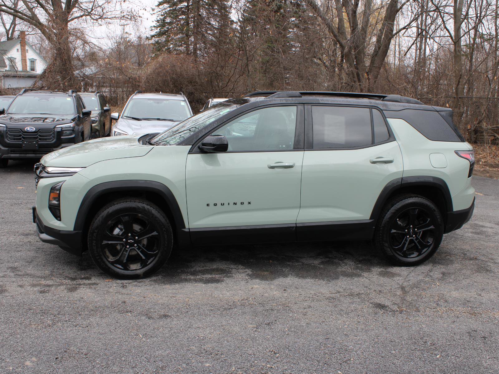 Used 2025 Chevrolet Equinox LT w/ Midnight Edition image 5