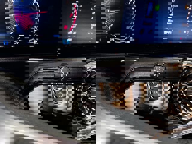 Used 2024 Mercedes-Benz GLB 250 4MATIC image 15