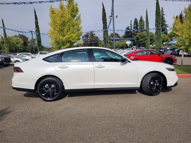 New 2025 Honda Accord SE image 4