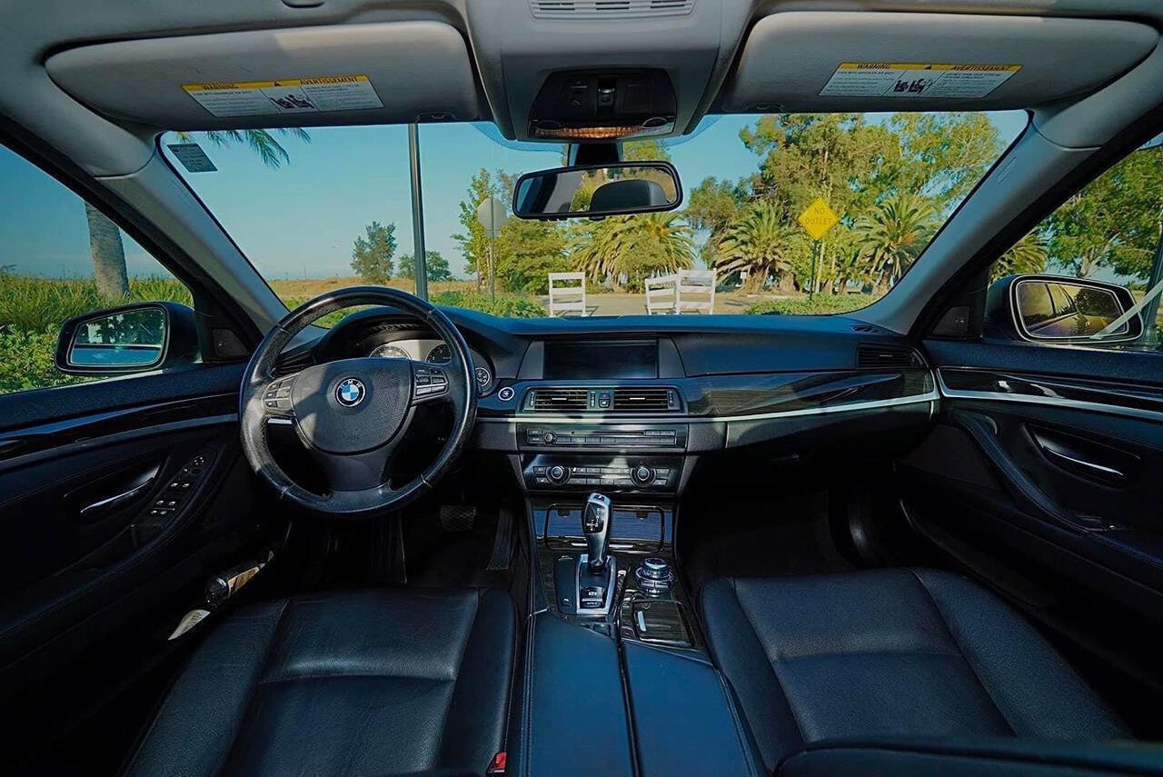 Used 2011 BMW 528i Sedan image 7