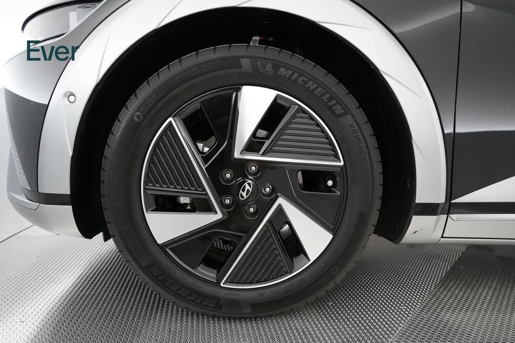Used 2025 Hyundai Ioniq 5 Limited RWD image 17