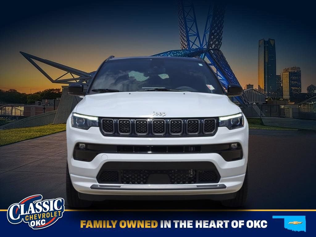 Used 2024 Jeep Compass Limited w/ High Altitude Package AWD/4WD image 2